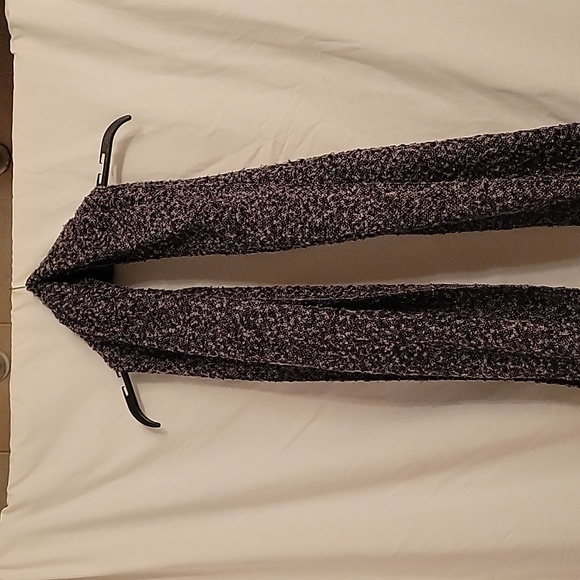 FRINGE SCARF - Picture 1 of 2